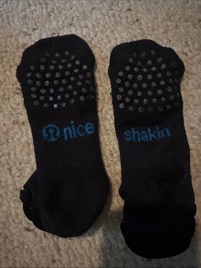 lululemon athletica Black Athletic No-Show Grip Socks with Blue Logo